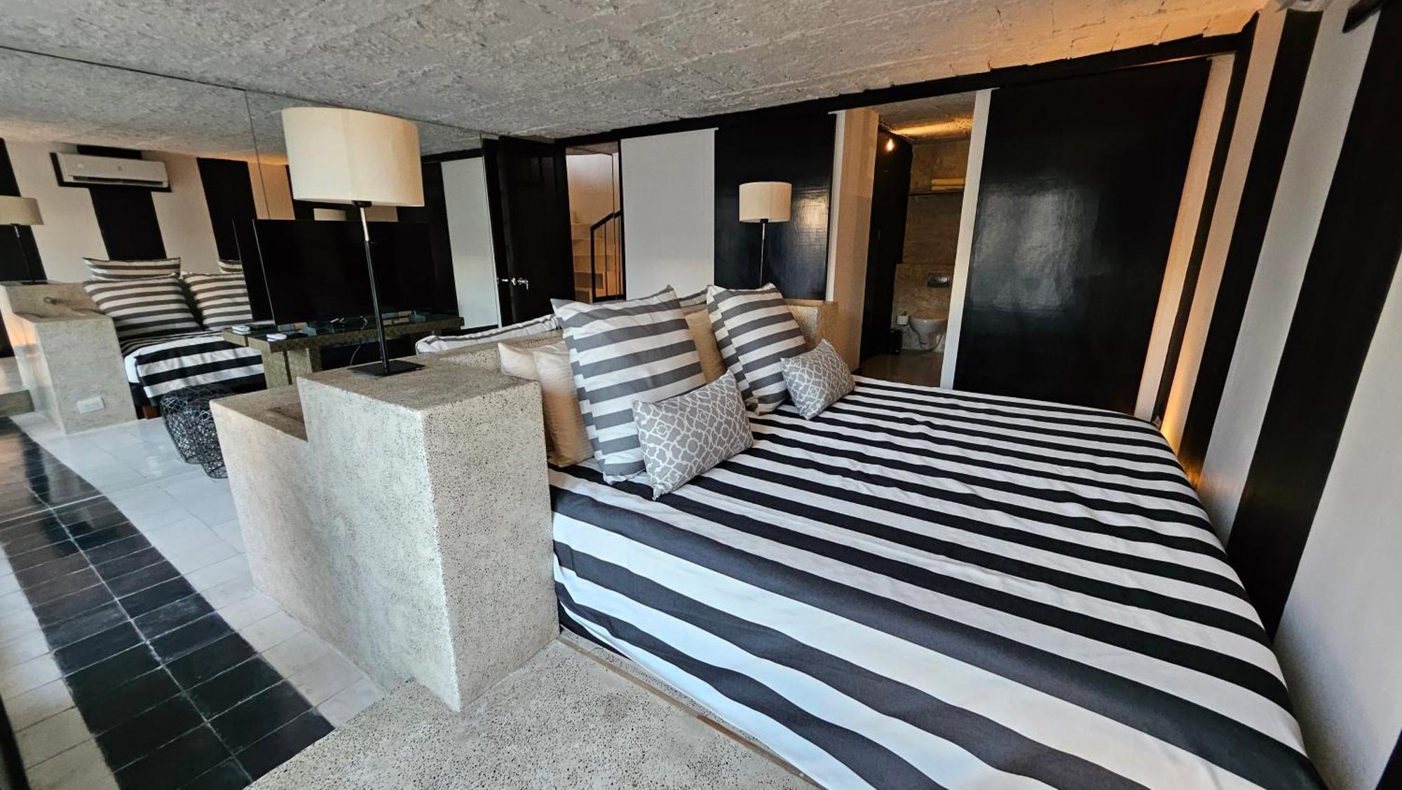 شقة Apartamento Duplex Vista Al Mar Y Murallas Nuevo En La Ciudad Amurallada Cartagena المظهر الخارجي الصورة