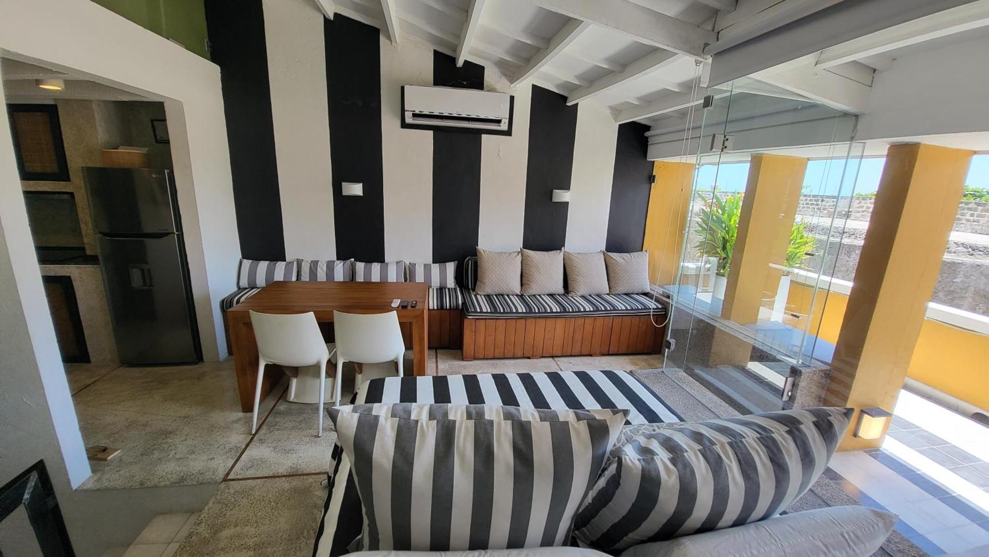 شقة Apartamento Duplex Vista Al Mar Y Murallas Nuevo En La Ciudad Amurallada Cartagena المظهر الخارجي الصورة
